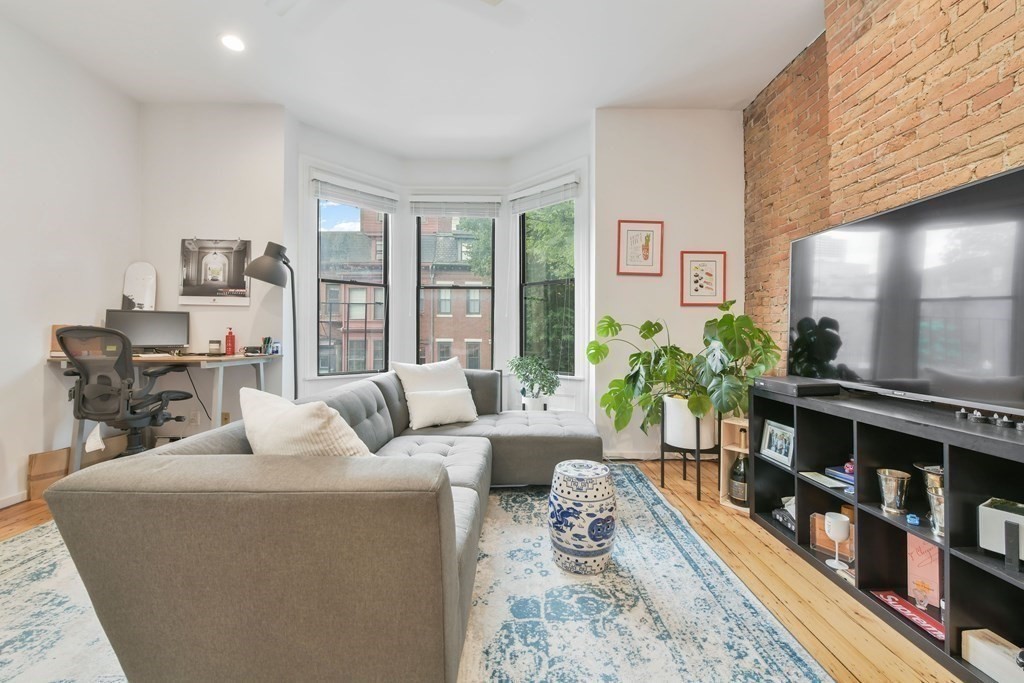 1 bed, 1 bath apartment for rent at 70 Appleton Unit 3, South End