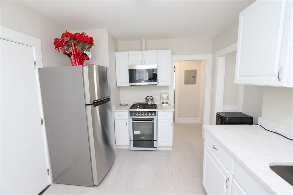 2 bed, 1 bath apartment for rent at 70 Belmont St Unit 70, Watertown — photo 13 of 26