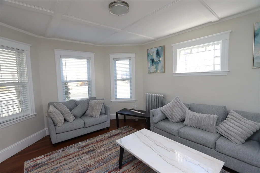 2 bed, 1 bath apartment for rent at 70 Belmont St Unit 70, Watertown — photo 3 of 26