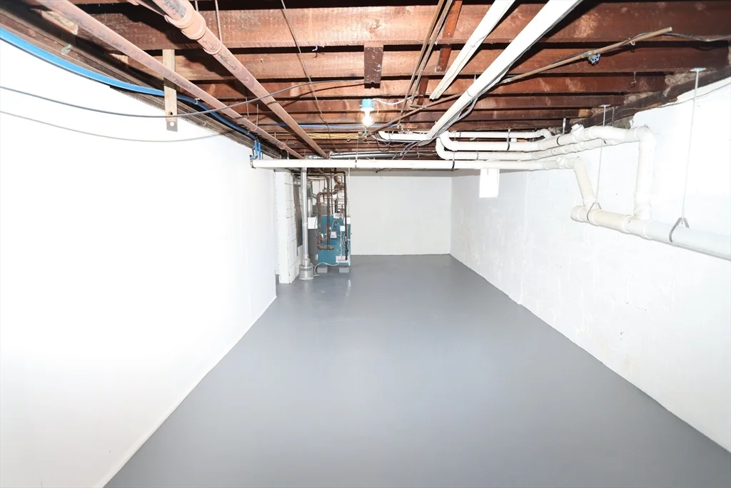 3 bed, 1 bath apartment for rent at 70 Belmont St Unit 72, Watertown — photo 21 of 25