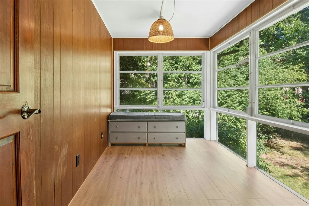 3 bed, 1 bath apartment for rent at 70 Botsford Rd, Chestnut Hill — photo 17 of 30