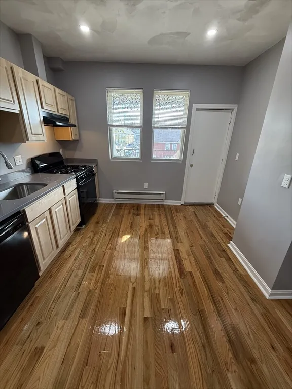 3 bed, 1 bath apartment for rent at 70 Bragdon St Unit 3, Jamaica Plain — photo 2 of 20