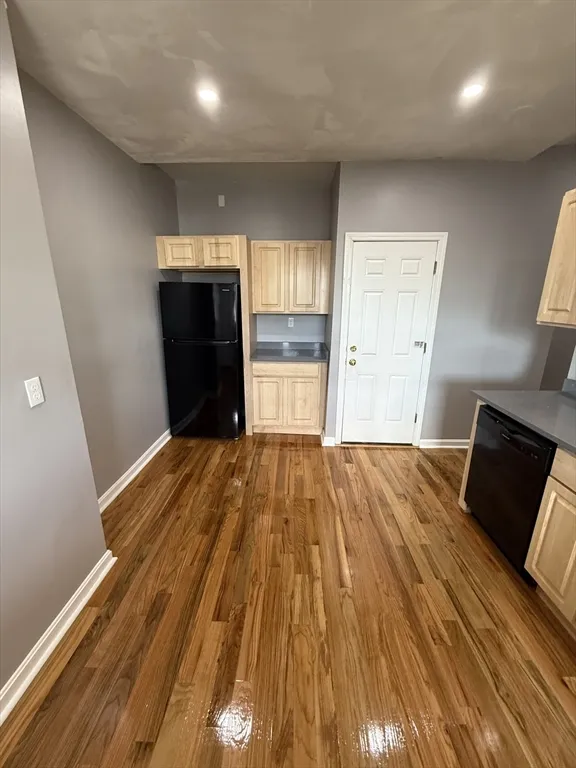 3 bed, 1 bath apartment for rent at 70 Bragdon St Unit 3, Jamaica Plain — photo 4 of 20