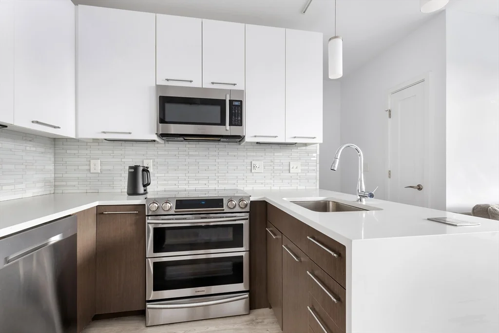2 bed, 1 bath apartment for rent at 70 Bremen St Unit 501, East Boston — photo 4 of 15