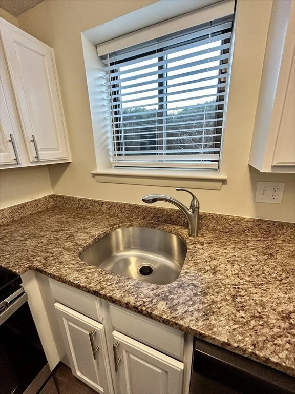 2 bed, 1 bath apartment for rent at 70 C Charles River Rd Unit 70 C, Waltham — photo 26 of 28