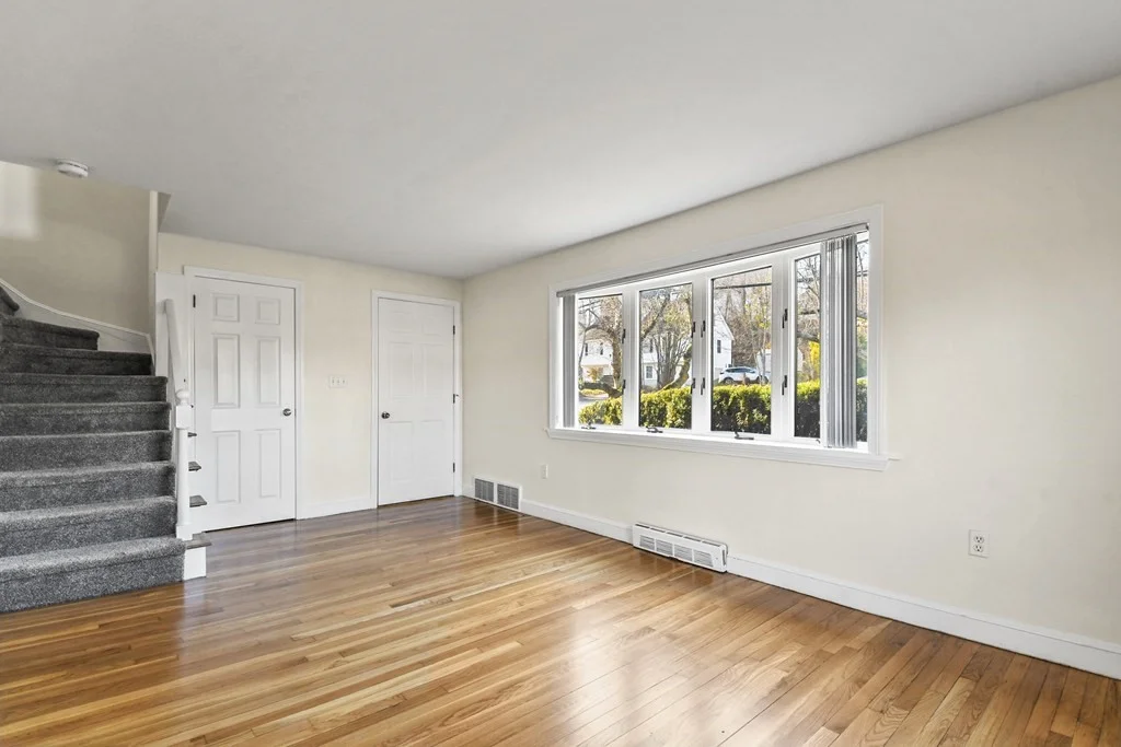 3 bed, 1 bath apartment for rent at 70 Cambridge Rd Unit 1, Woburn — photo 7 of 23