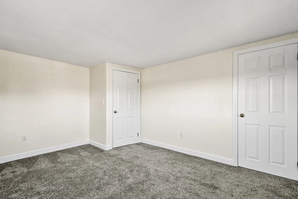 3 bed, 1 bath apartment for rent at 70 Cambridge Rd Unit 1, Woburn — photo 17 of 23