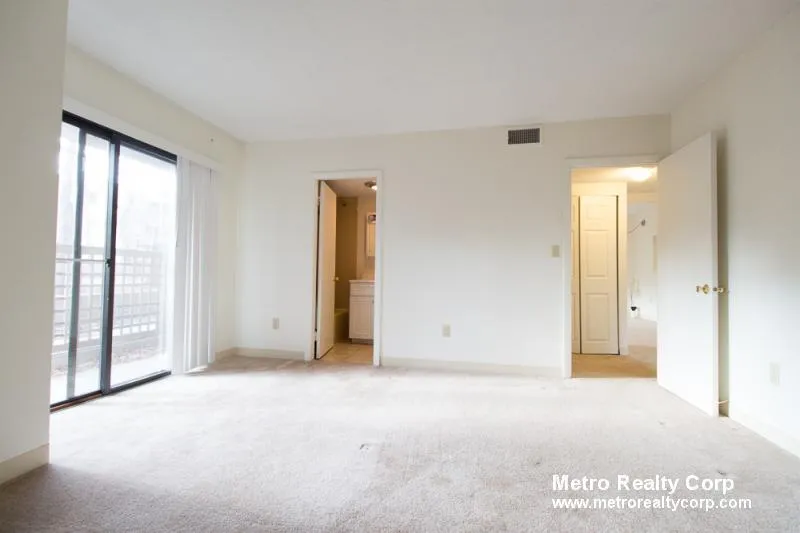 2 bed, 1 bath apartment for rent at 70 Centre St Unit 1D, Coolidge Corner — photo 12 of 16