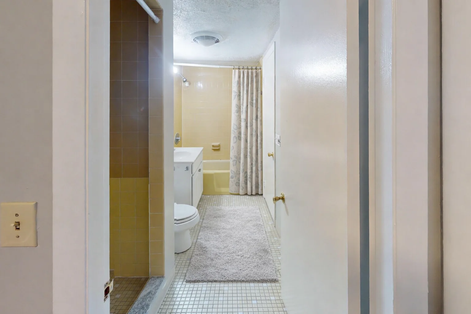 2 bed, 1 bath apartment for rent at 70 Centre St Unit 2F, Coolidge Corner — photo 5 of 7