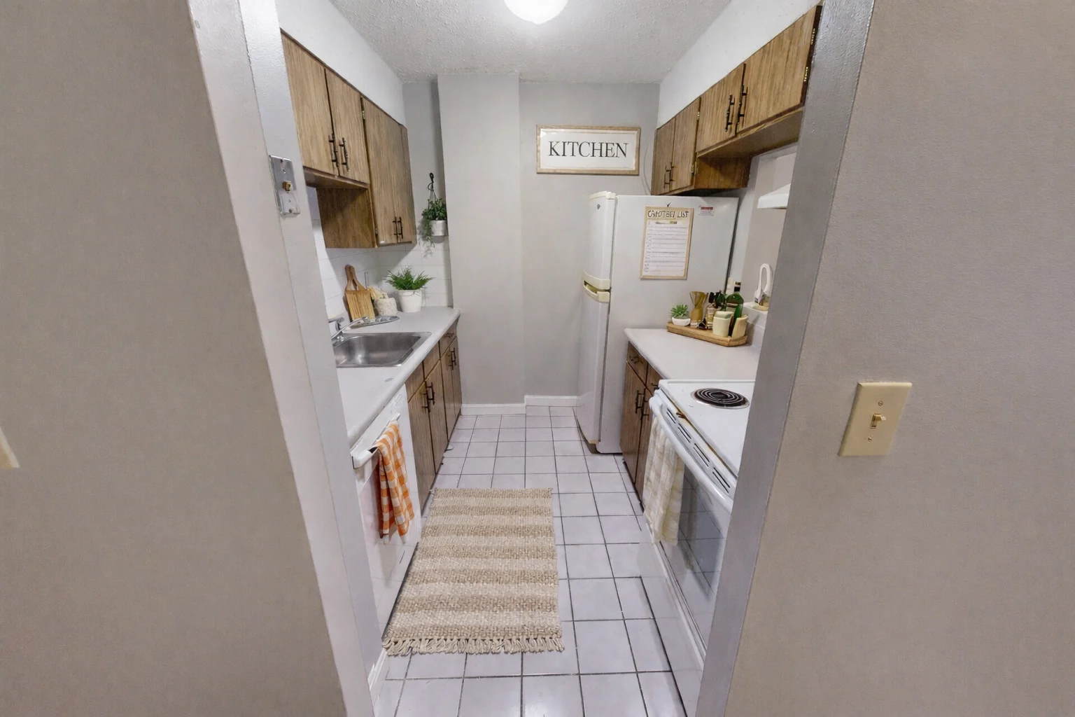 2 bed, 1 bath apartment for rent at 70 Centre St Unit 2F, Coolidge Corner — photo 1 of 7