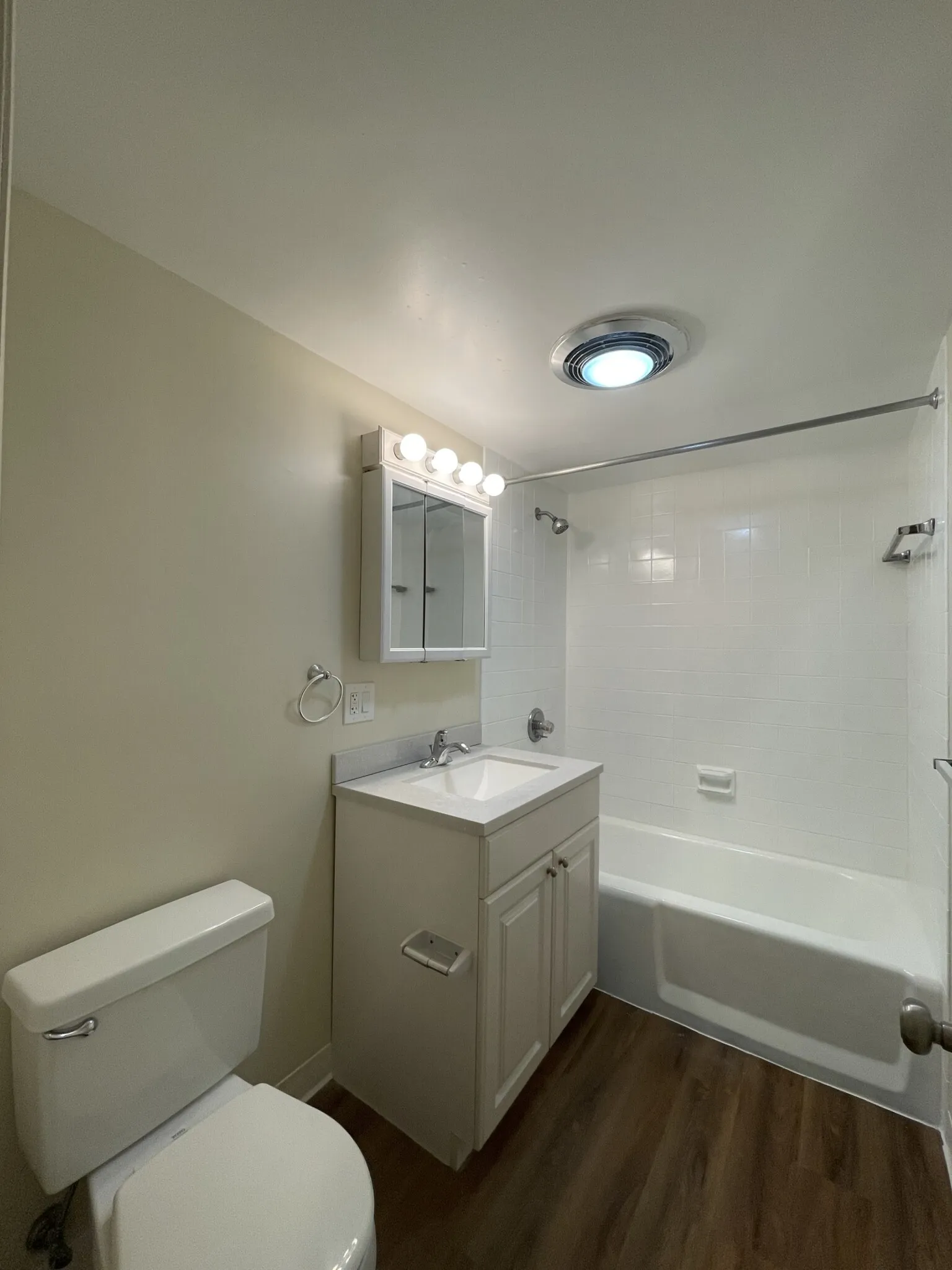 1 bed, 1 bath apartment for rent at 70 Centre St Unit 3E, Coolidge Corner — photo 12 of 16