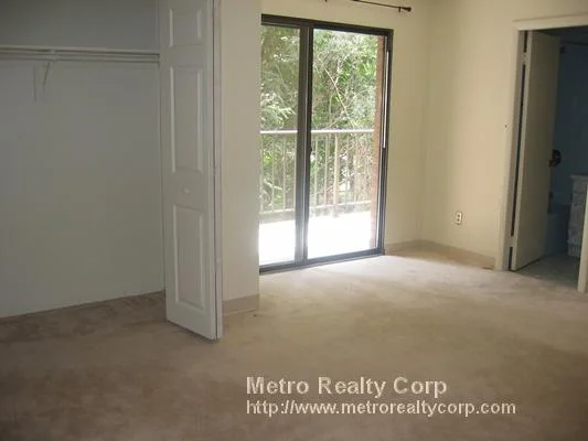 2 bed, 1 bath apartment for rent at 70 Centre St Unit 4D, Coolidge Corner — photo 1 of 7