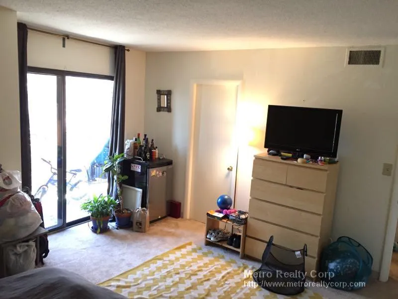 2 bed, 1 bath apartment for rent at 70 Centre St Unit 5D, Coolidge Corner — photo 8 of 11