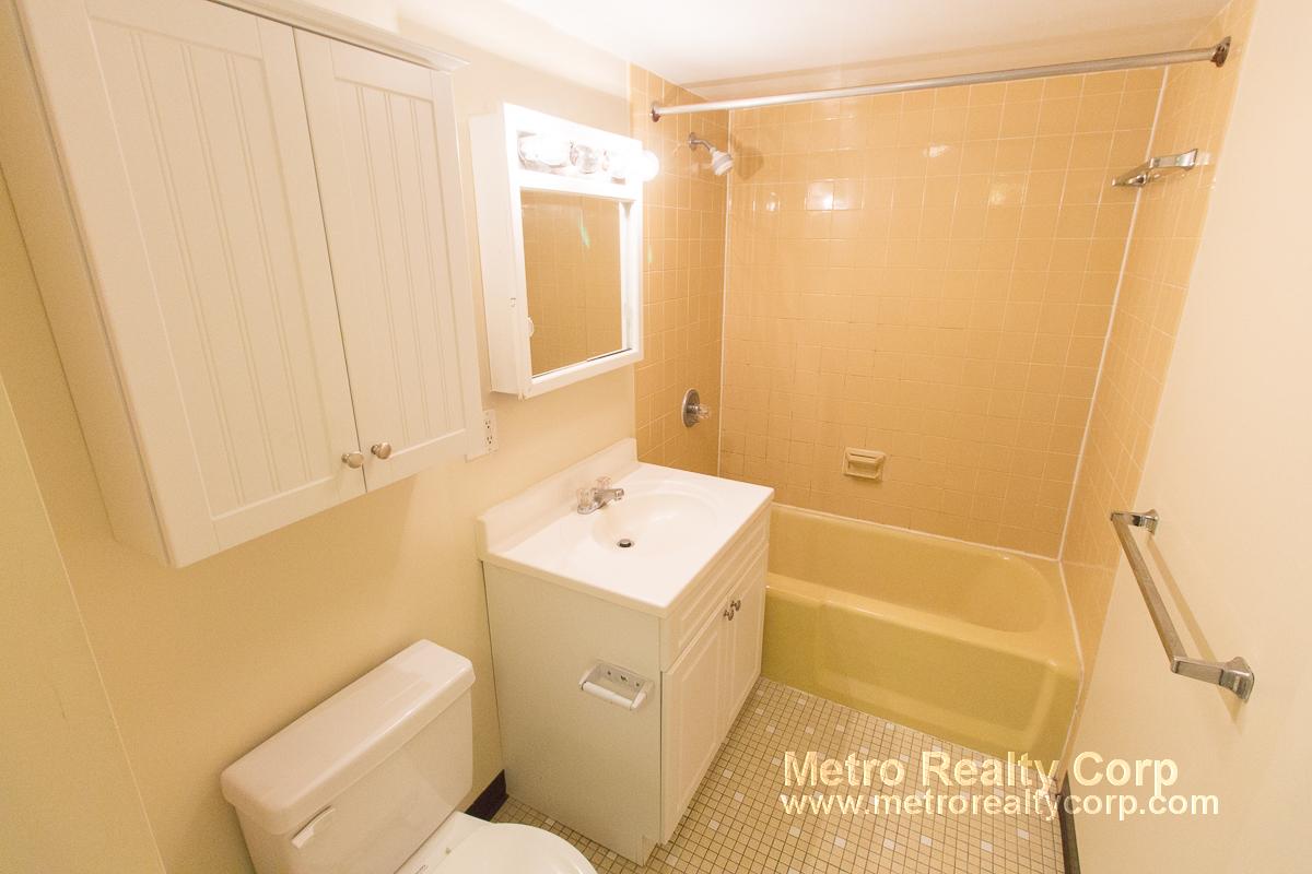 1 bed, 1 bath apartment for rent at 70 Centre St Unit 6B, Coolidge Corner — photo 12 of 15
