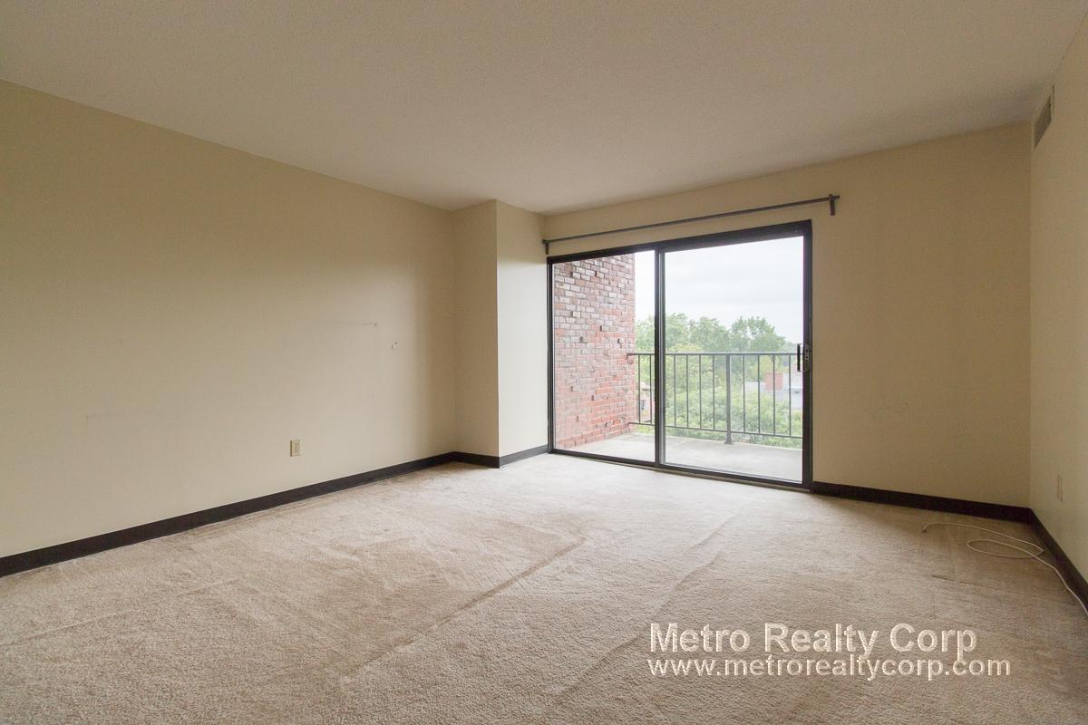 1 bed, 1 bath apartment for rent at 70 Centre St Unit 6B, Coolidge Corner — photo 9 of 15