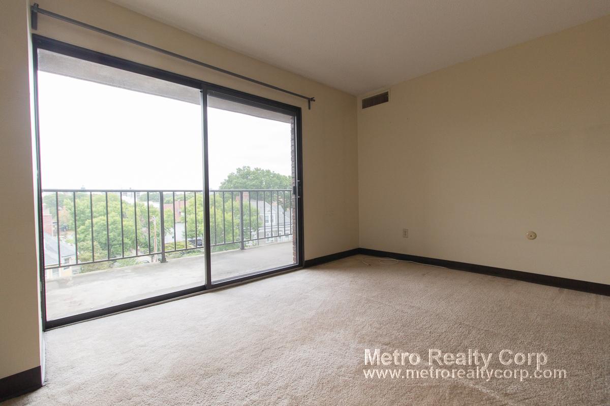 1 bed, 1 bath apartment for rent at 70 Centre St Unit 6B, Coolidge Corner — photo 10 of 15
