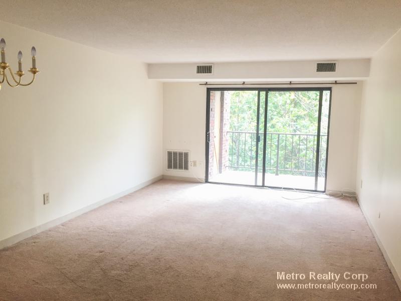 1 bed, 1 bath apartment for rent at 70 Centre St Unit 6E, Coolidge Corner — photo 1 of 14