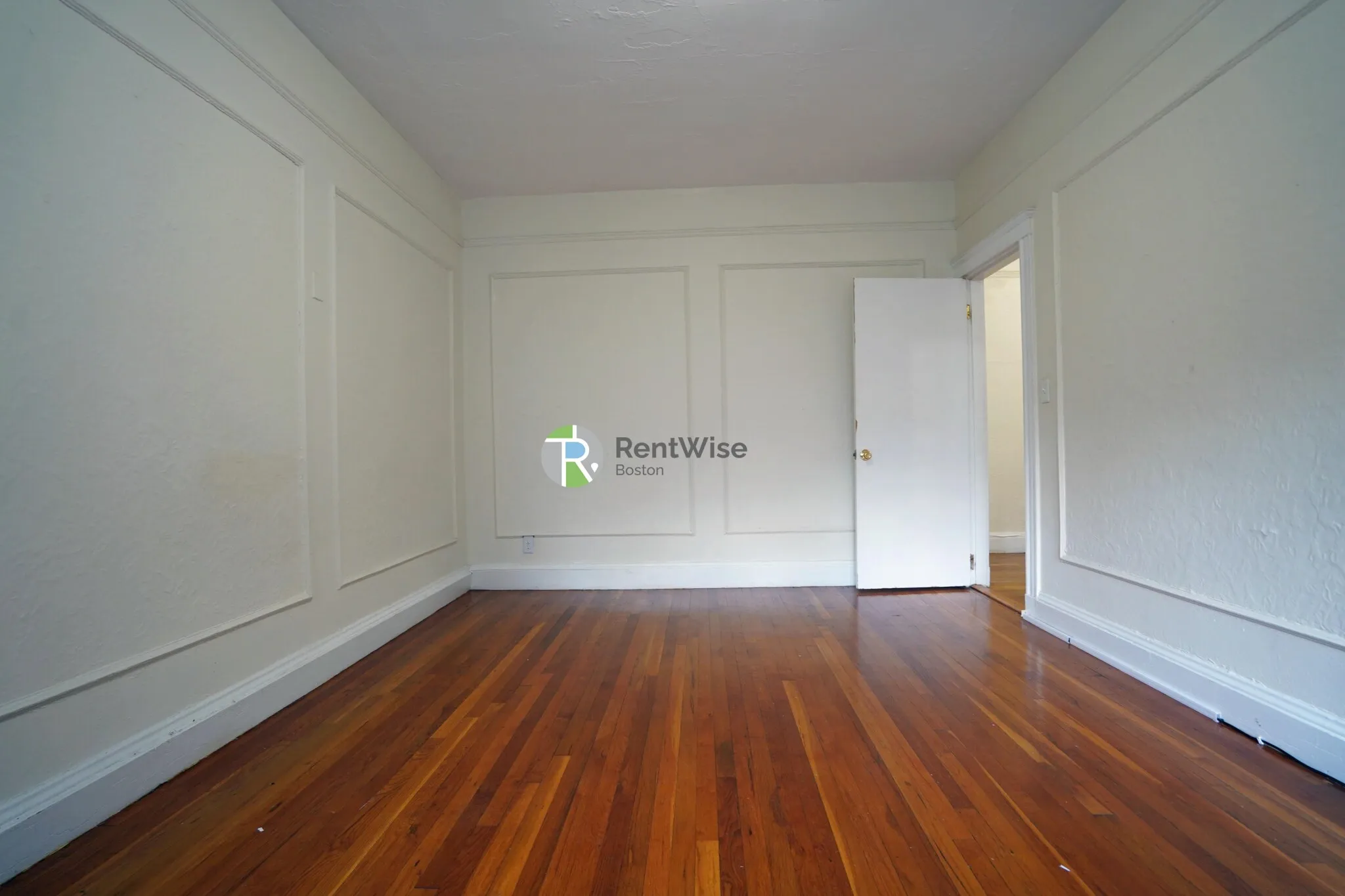 1 bed, 1 bath apartment for rent at 70 Chiswick Rd Unit 12, Brighton — photo 4 of 21