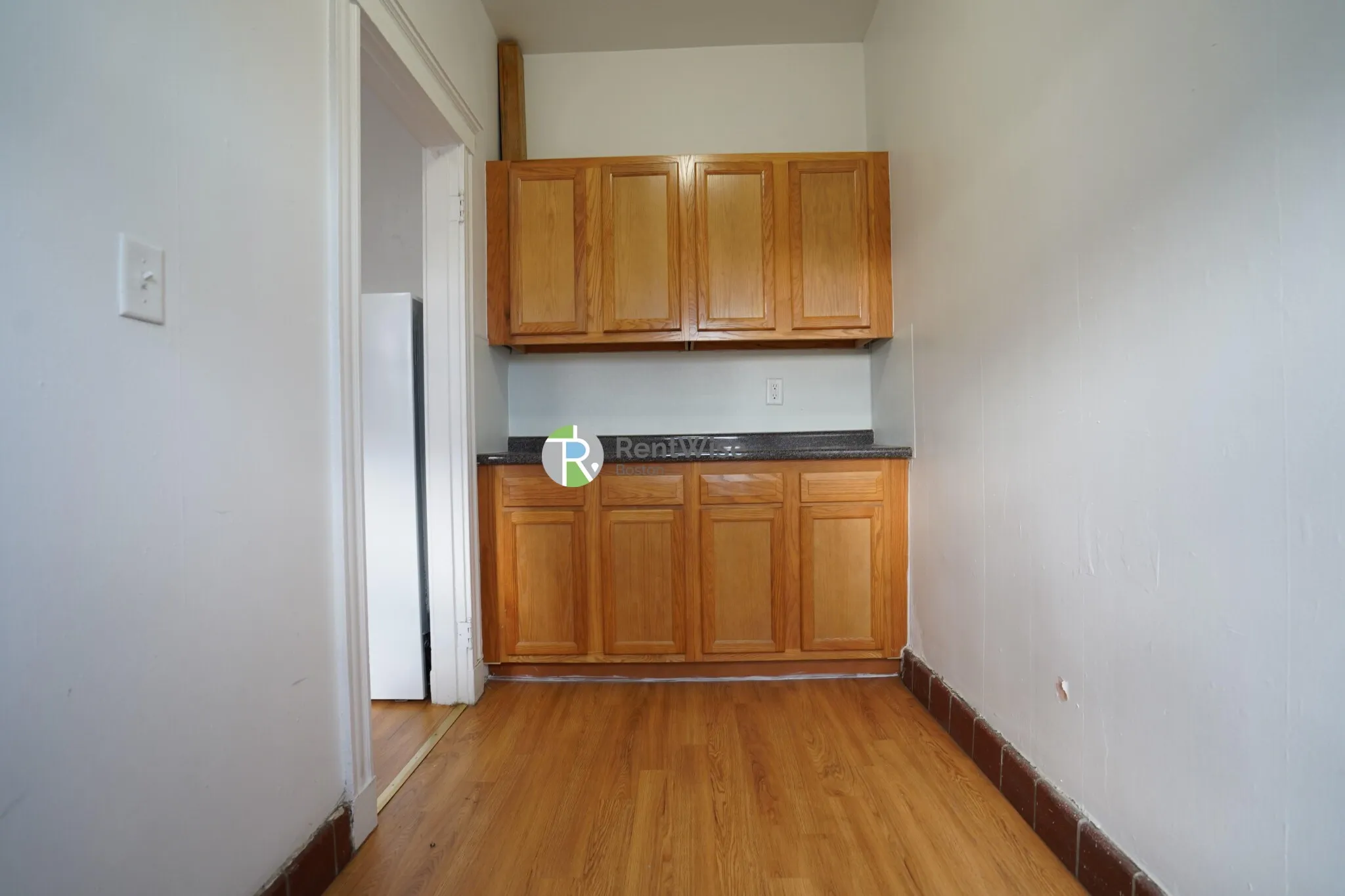 1 bed, 1 bath apartment for rent at 70 Chiswick Rd Unit 12, Brighton — photo 9 of 21