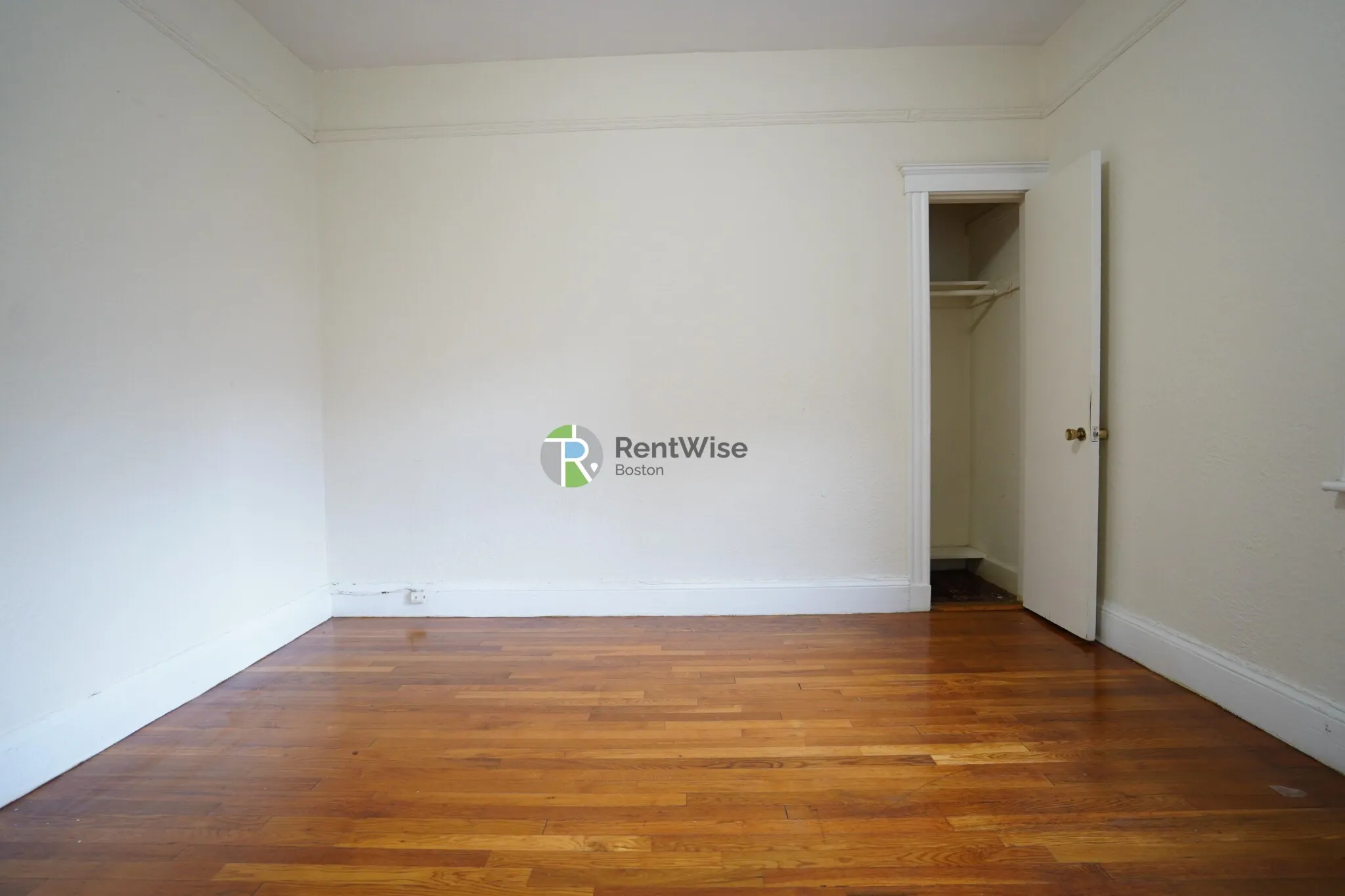 1 bed, 1 bath apartment for rent at 70 Chiswick Rd Unit 12, Brighton — photo 14 of 21