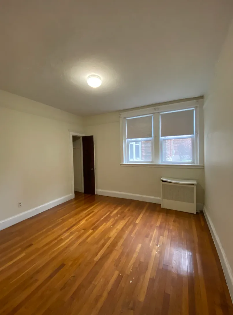 1 bed, 1 bath apartment for rent at 70 Chiswick Rd Unit 6, Brighton — photo 3 of 7