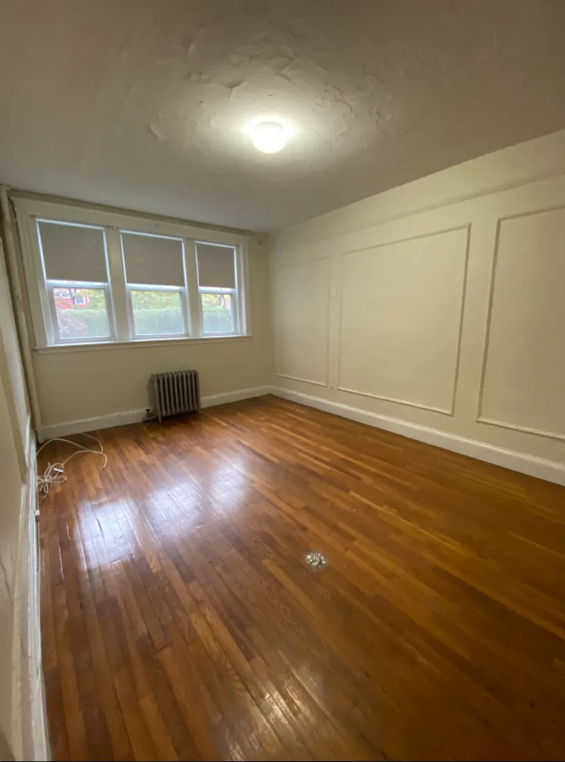 1 bed, 1 bath apartment for rent at 70 Chiswick Rd Unit 6, Brighton