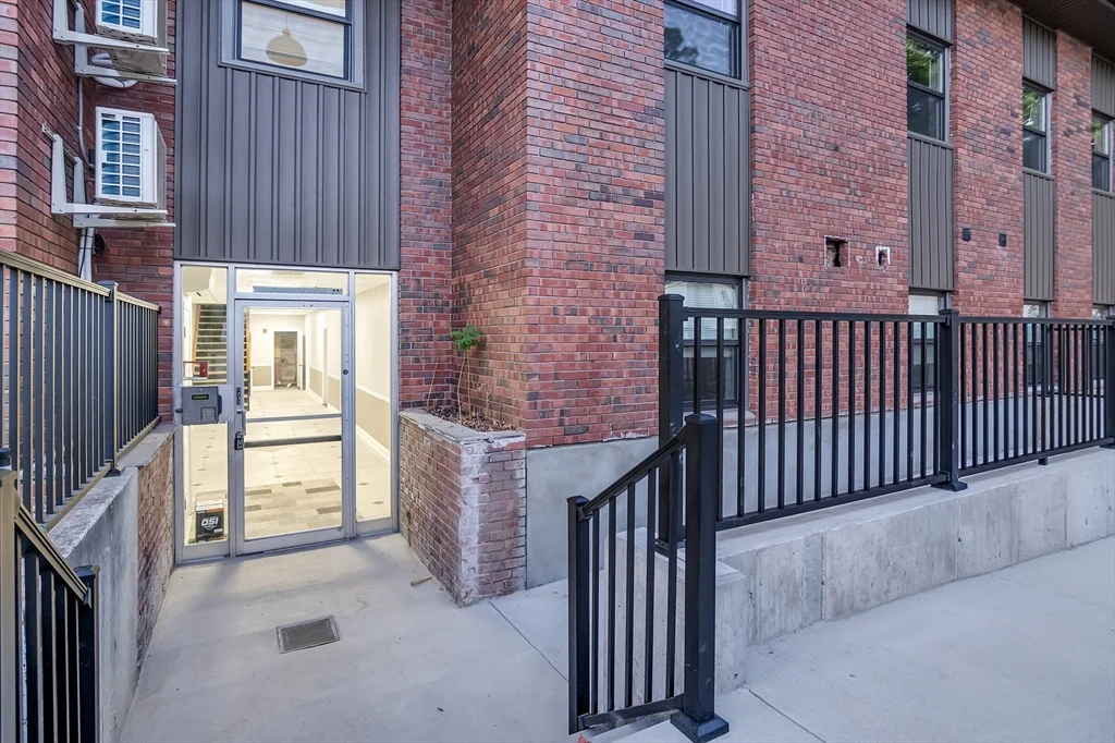 2 bed, 1 bath apartment for rent at 70 Court St Unit 10, Westfield — photo 14 of 16