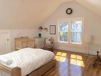 4 bed, 4 bath apartment for rent at 70 Craigie St Unit 1, Spring Hill — photo 13 of 19