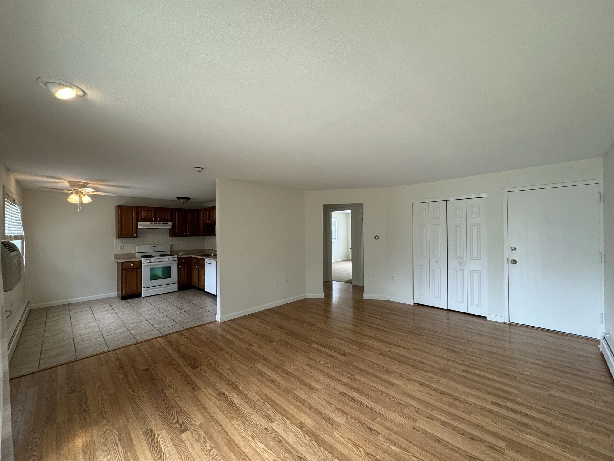 2 bed, 1 bath apartment for rent at 70 Edgelawn Ave Unit 4, North Andover — photo 4 of 19