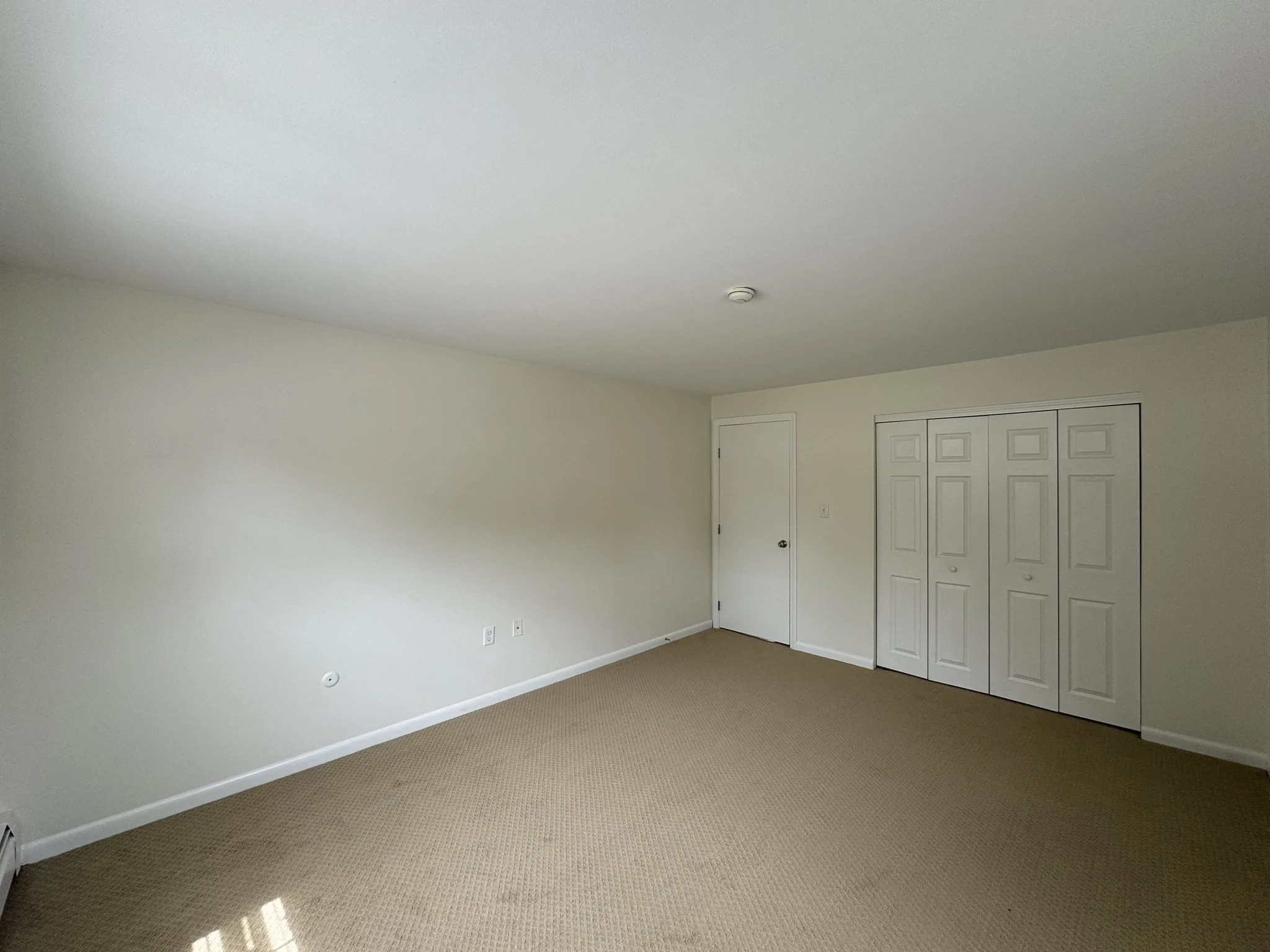2 bed, 1 bath apartment for rent at 70 Edgelawn Ave Unit 4, North Andover — photo 17 of 19