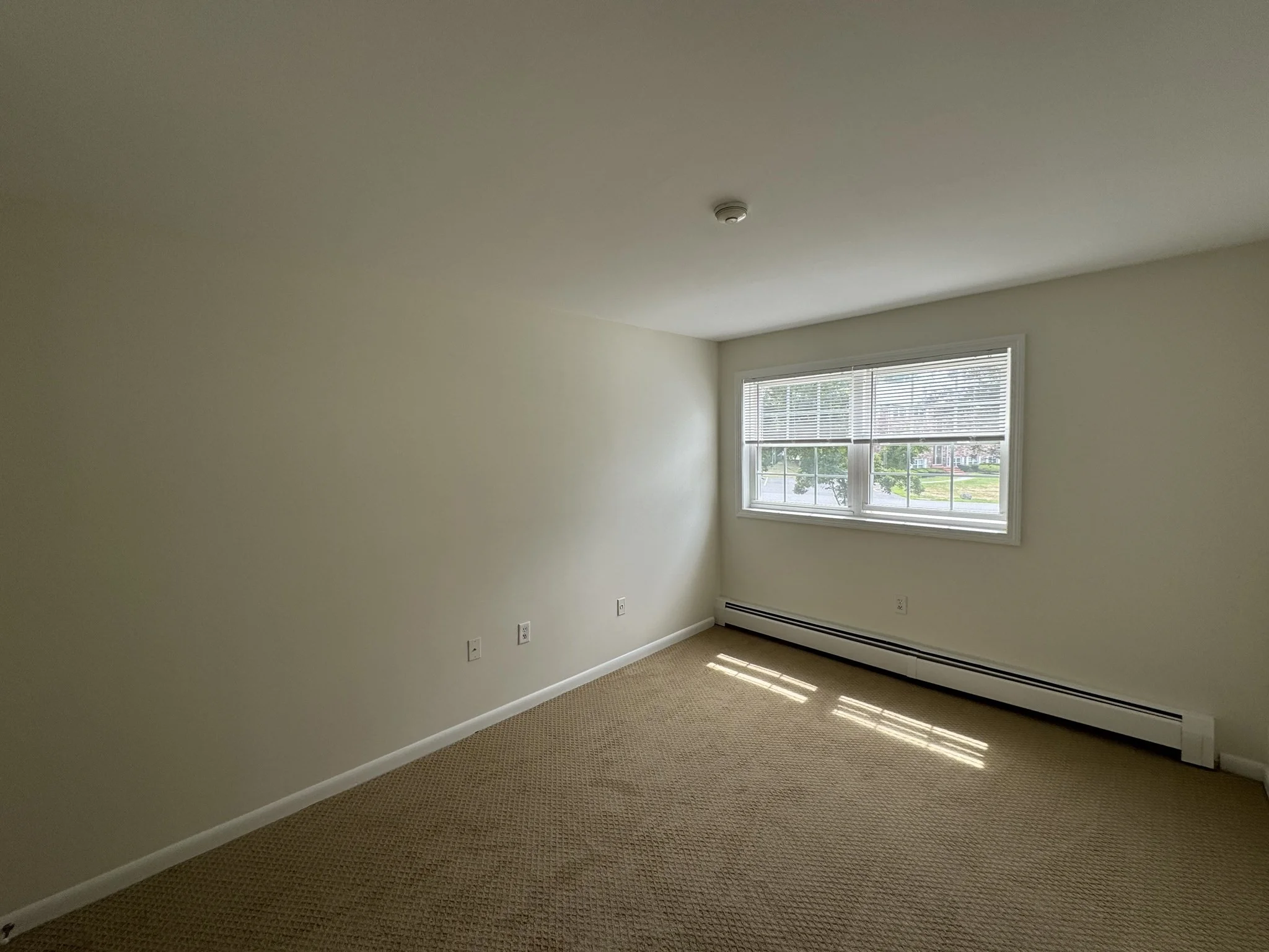 2 bed, 1 bath apartment for rent at 70 Edgelawn Ave Unit 4, North Andover — photo 14 of 19