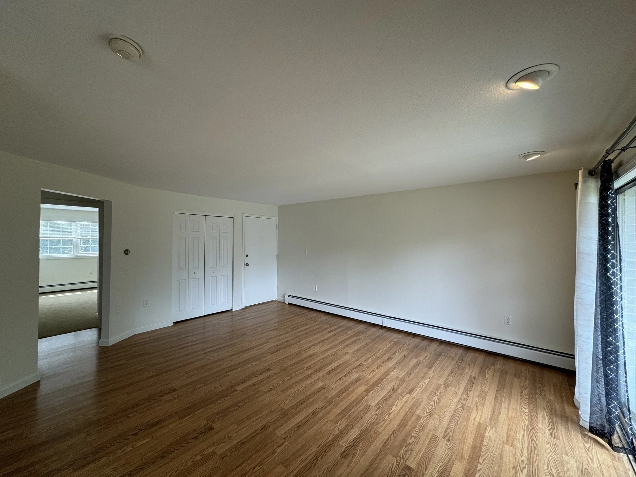 2 bed, 1 bath apartment for rent at 70 Edgelawn Ave Unit 4, North Andover