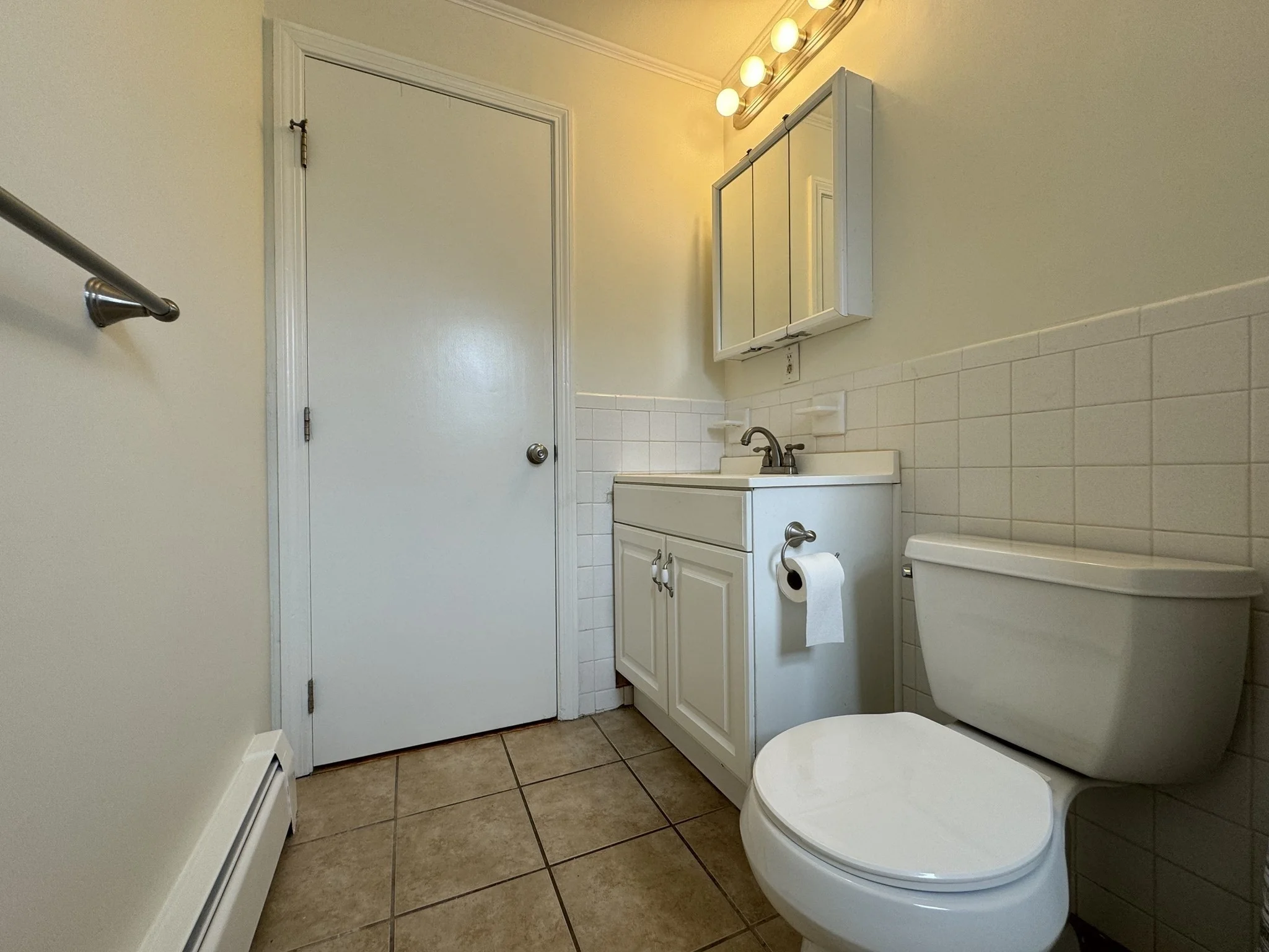 2 bed, 1 bath apartment for rent at 70 Edgelawn Ave Unit 4, North Andover — photo 19 of 19