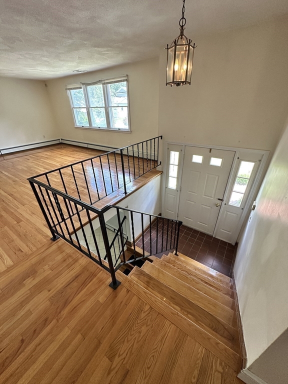 3 bed, 2 bath apartment for rent at 70 Edgemoor Unit 70, Wellesley — photo 8 of 17