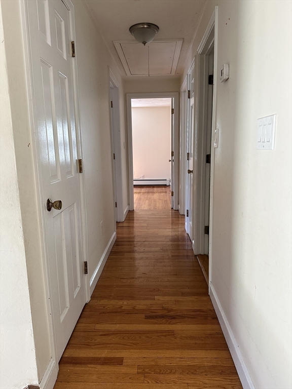 3 bed, 2 bath apartment for rent at 70 Edgemoor Unit 70, Wellesley — photo 9 of 17