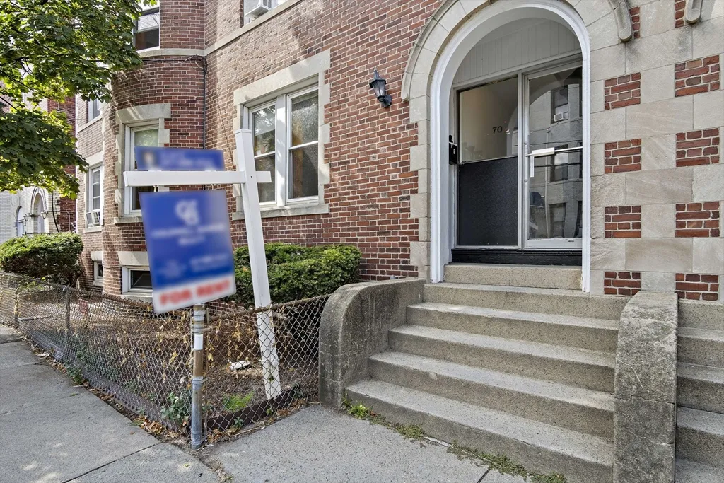 3 bed, 2 bath apartment for rent at 70 Empire St Unit 1, Allston — photo 28 of 31