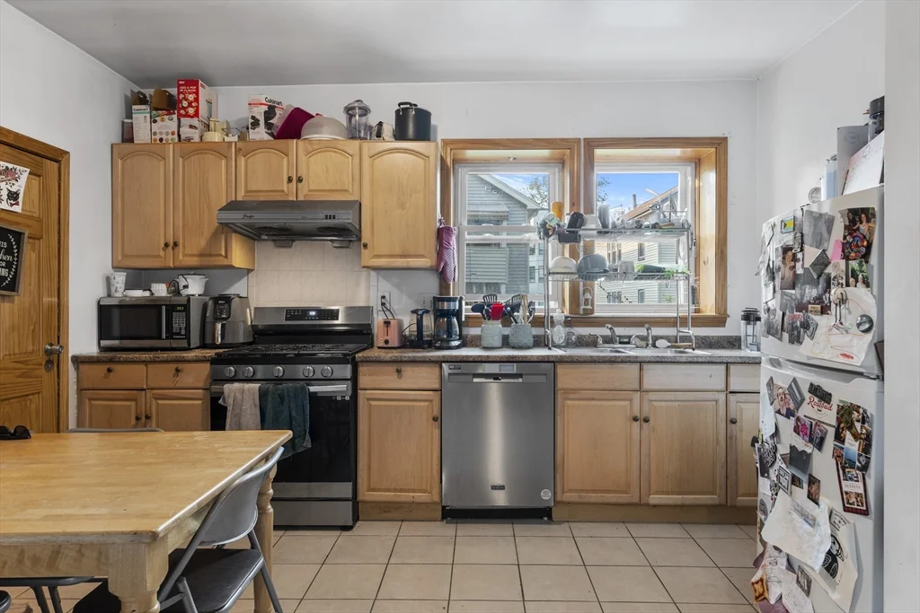 3 bed, 2 bath apartment for rent at 70 Empire St Unit 2, Lower Allston — photo 7 of 16