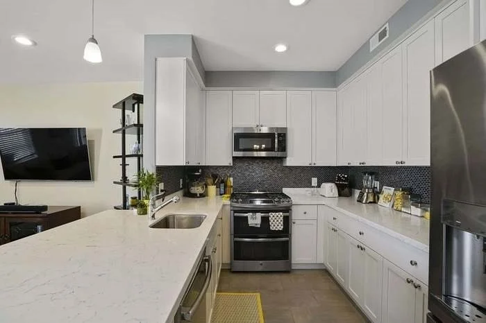 2 bed, 2 bath apartment for rent at 70 Endicott St Unit 1003, Norwood — photo 2 of 10