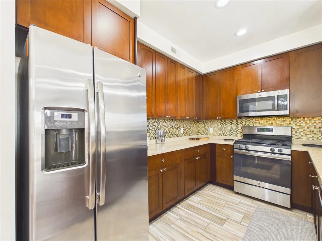 3 bed, 2 bath apartment for rent at 70 Endicott Unit 106, Norwood — photo 3 of 21