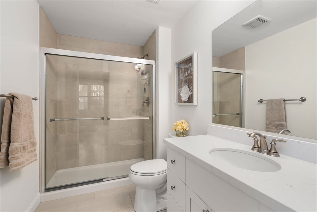 3 bed, 2 bath apartment for rent at 70 Endicott Unit 901, Norwood — photo 8 of 12
