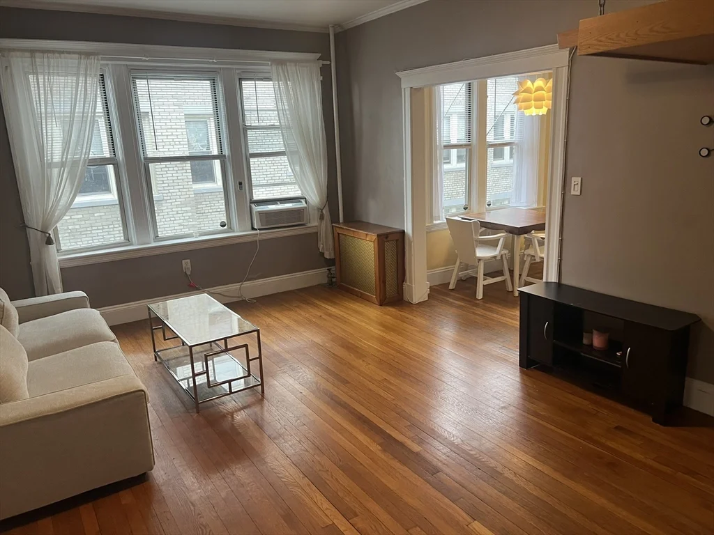 1 bed, 1 bath apartment for rent at 70 Fenway Unit 43, Fenway — photo 3 of 17