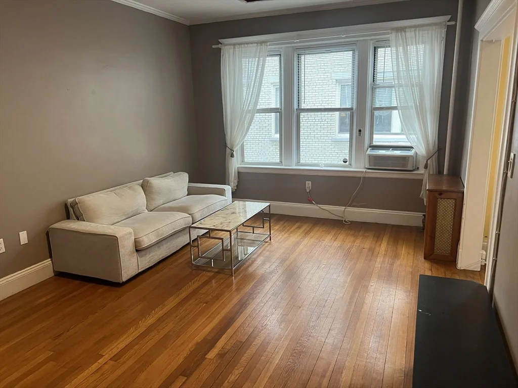 1 bed, 1 bath apartment for rent at 70 Fenway Unit 43, Fenway — photo 2 of 17