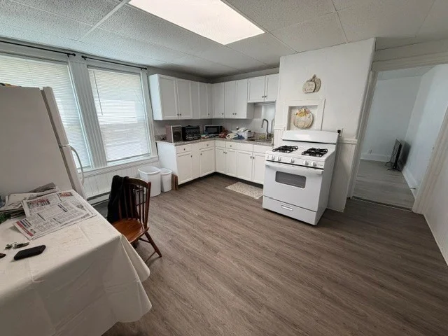2 bed, 1 bath apartment for rent at 70 Forest Unit 1, Attleboro — photo 5 of 10
