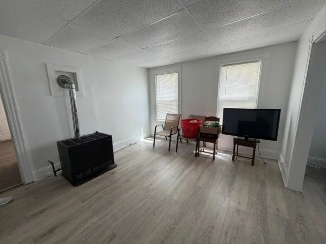 2 bed, 1 bath apartment for rent at 70 Forest Unit 1, Attleboro — photo 3 of 10