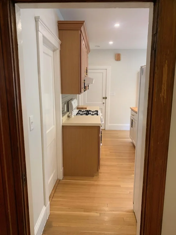4 bed, 1 bath apartment for rent at 70 Harvest St Unit 1, Dorchester — photo 6 of 11