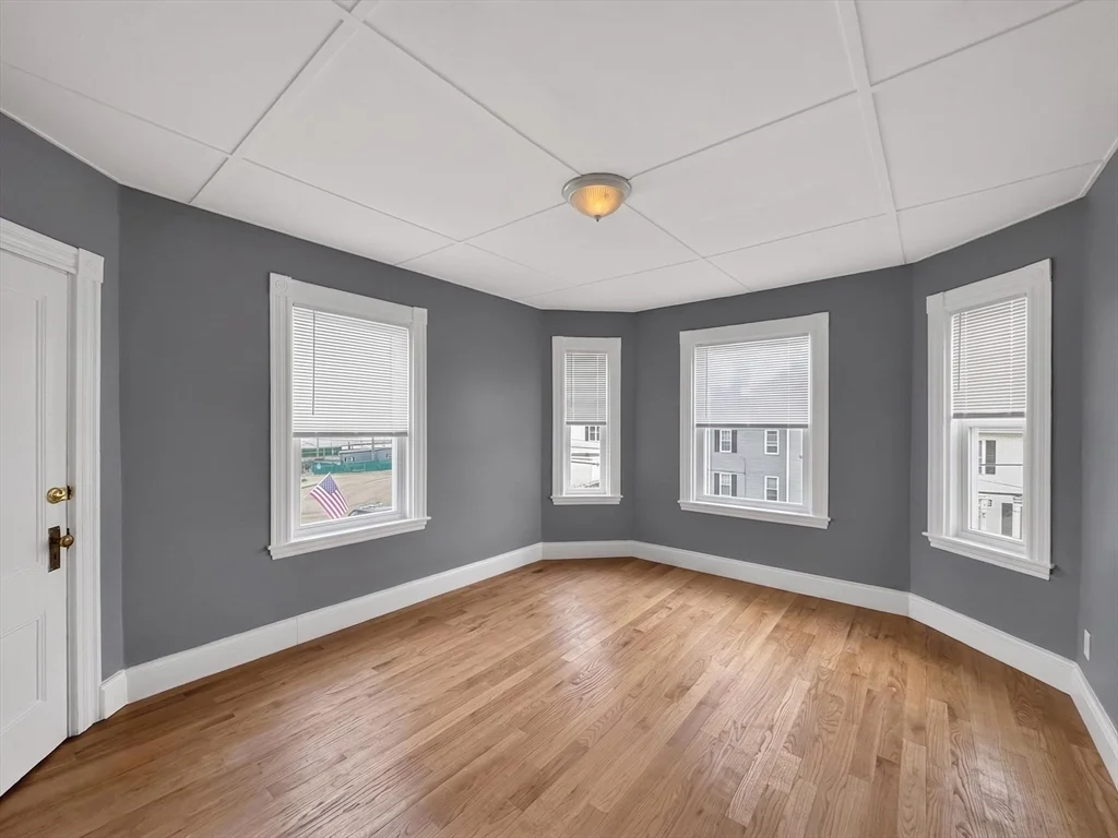 5 bed, 2 bath apartment for rent at 70 Holbrook Ave Unit R, Braintree — photo 7 of 20