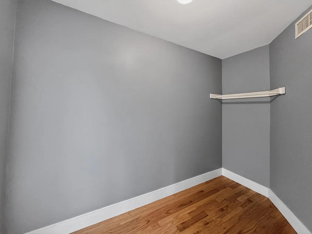 5 bed, 2 bath apartment for rent at 70 Holbrook Ave Unit R, Braintree — photo 9 of 20