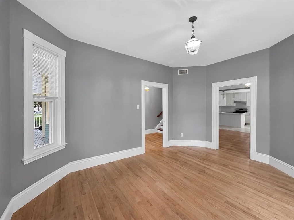 5 bed, 2 bath apartment for rent at 70 Holbrook Ave Unit R, Braintree — photo 3 of 20