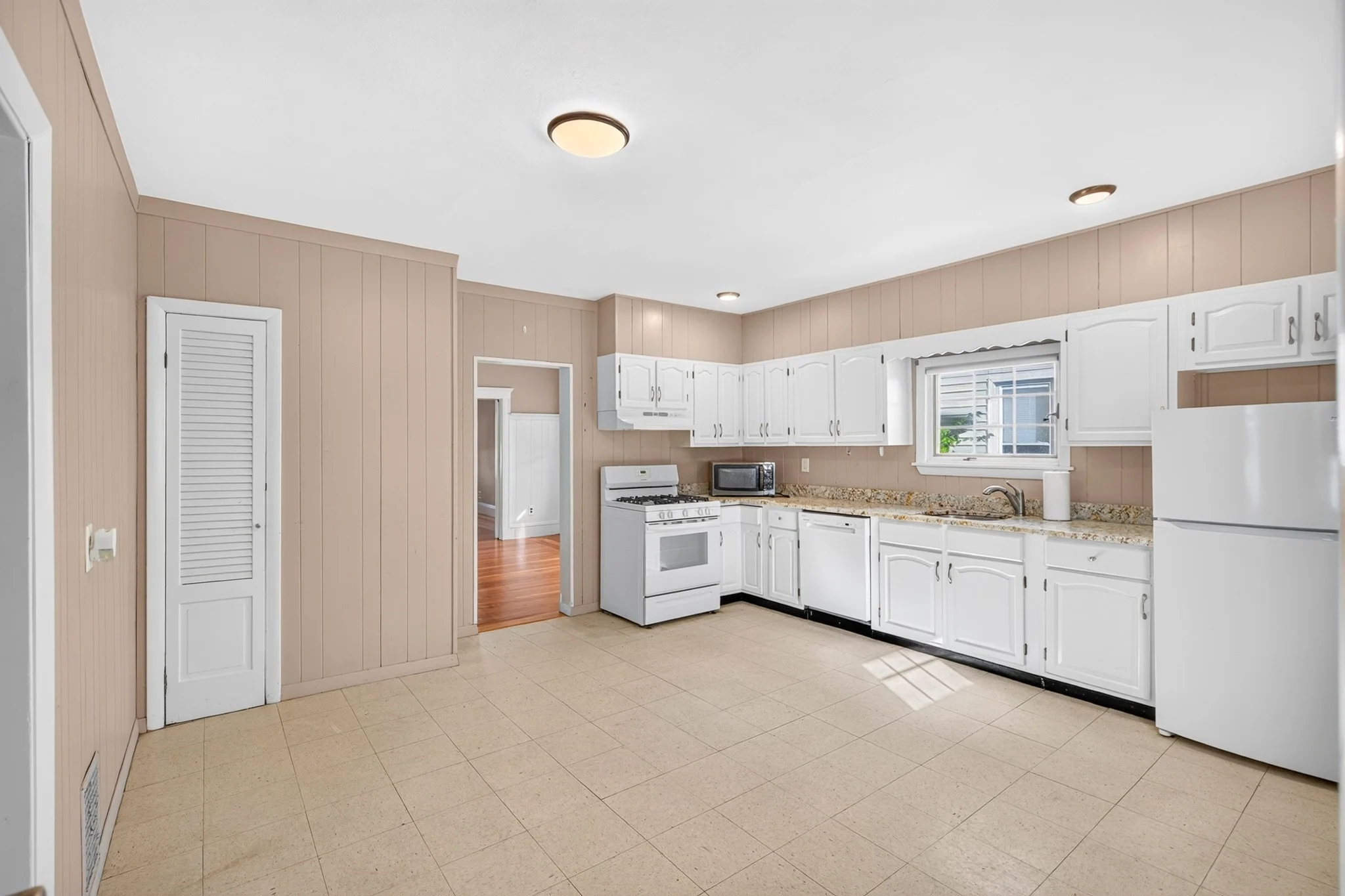 3 bed, 1 bath apartment for rent at 70 Hudson Unit 1, Spring Hill — photo 18 of 34