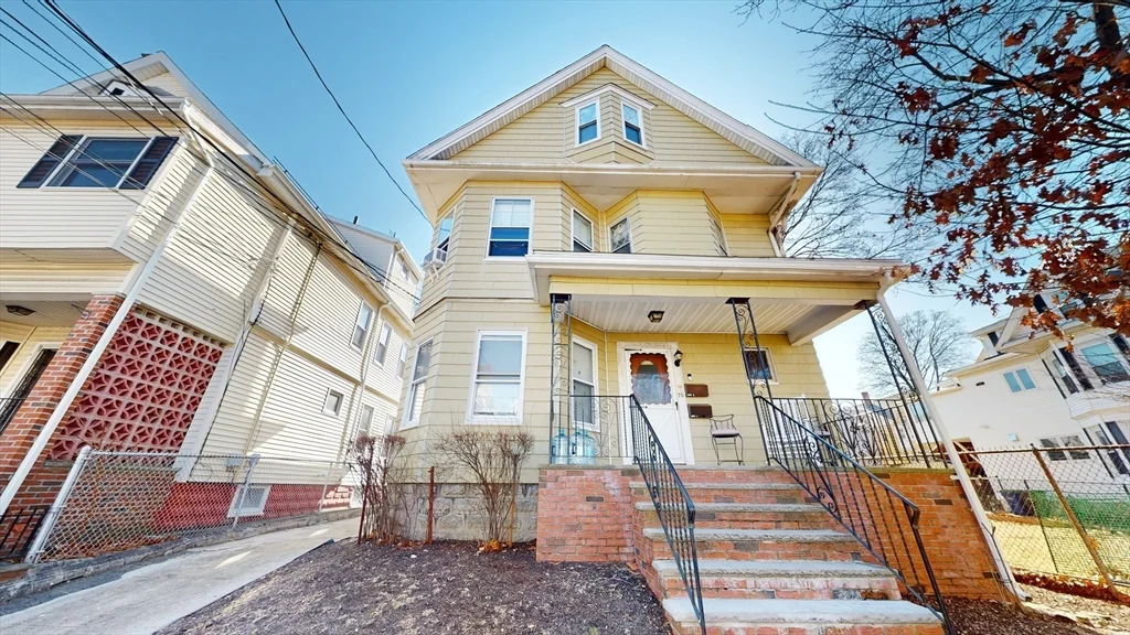 3 bed, 2 bath apartment for rent at 70 Hudson Unit 2, Powder House Square — photo 15 of 16